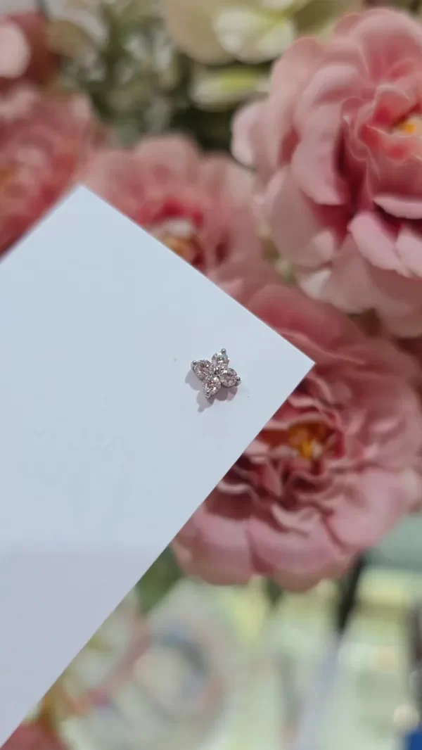 Producto - Piercing flor AQ