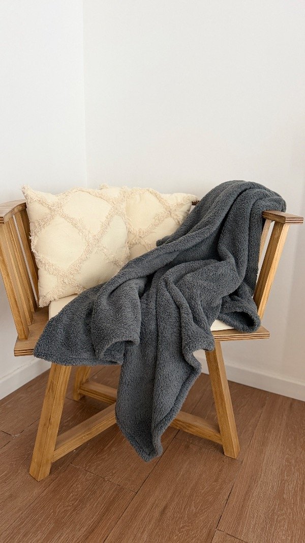 Producto - Manta Piel Gris
