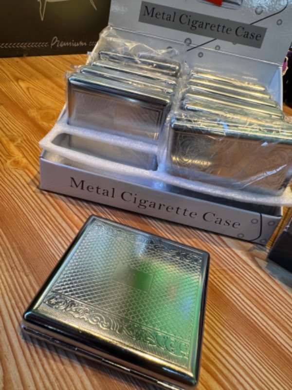 Producto - Cigarrera de Metal ChuBro