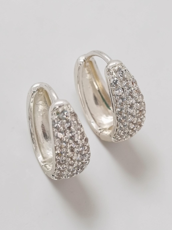 Producto - Aros acero blanco argollita Sofia semi gota text strass