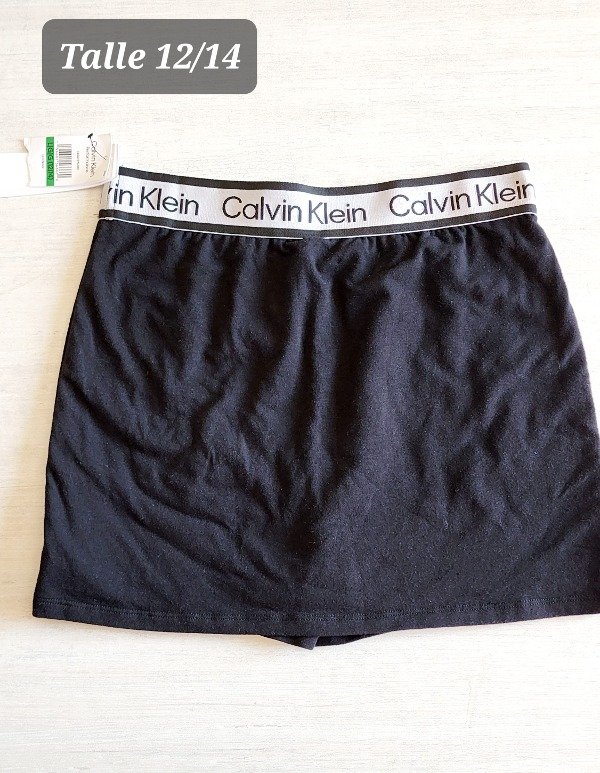 Pollera Calvin klein talle 12/14 negra