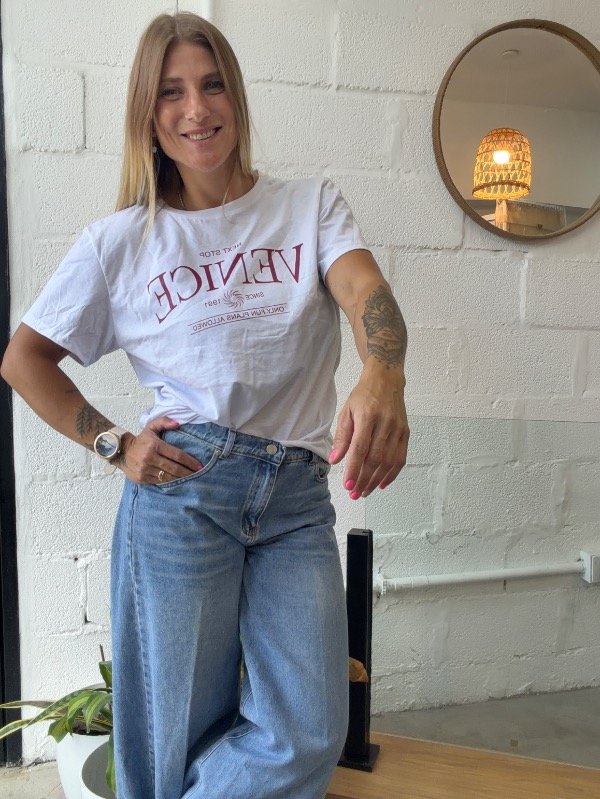 Producto - Remera Básica VENICE blanca