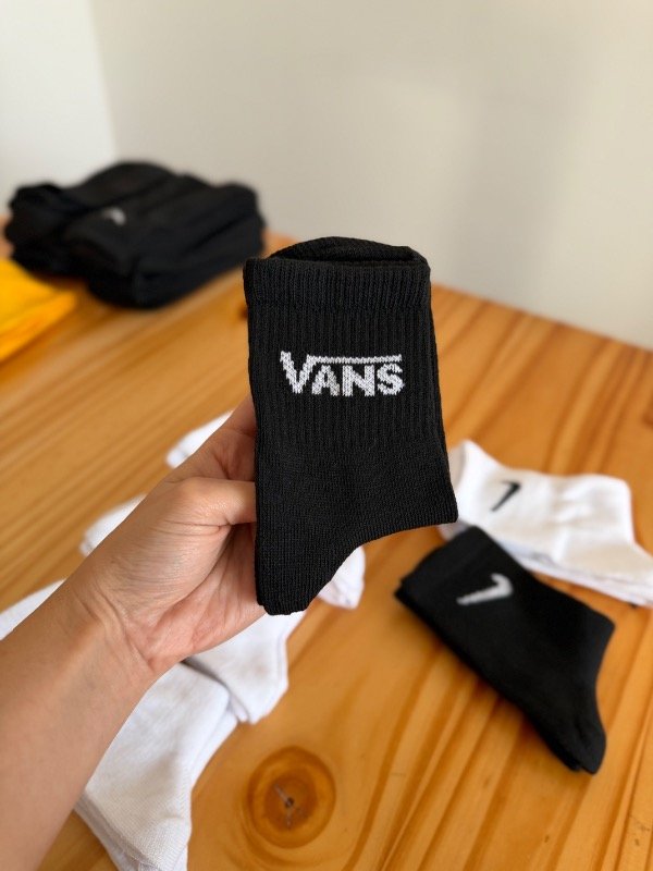 Producto - VANS NEGRA MC NIÑOS