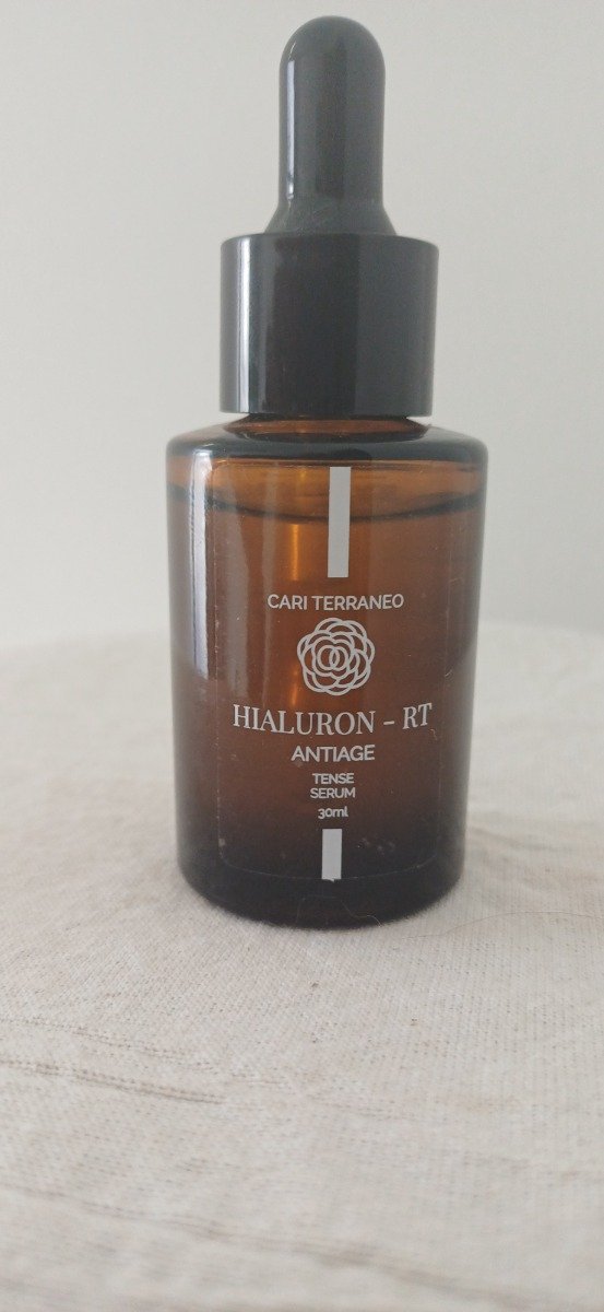 Producto - Serum Hialuronico Vitamina C y Retinol uso Dia