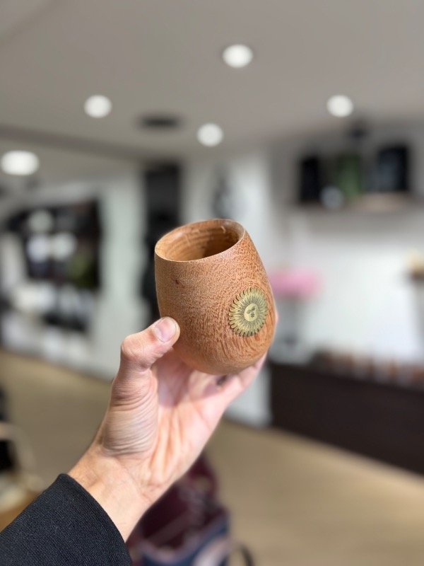 Producto - MATE ALGARROBO VASITO APLIQUE SOL DE MAYO - 0