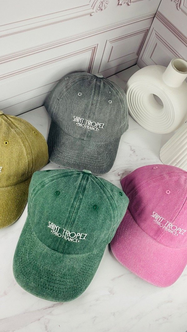 Producto - GORRA BORDADA 007