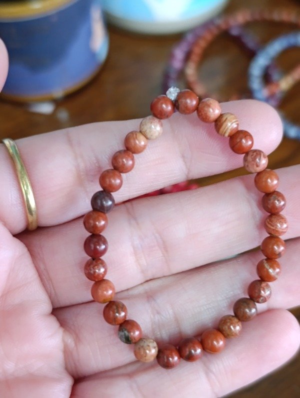 Producto - Pulsera jaspe rojo 4mm