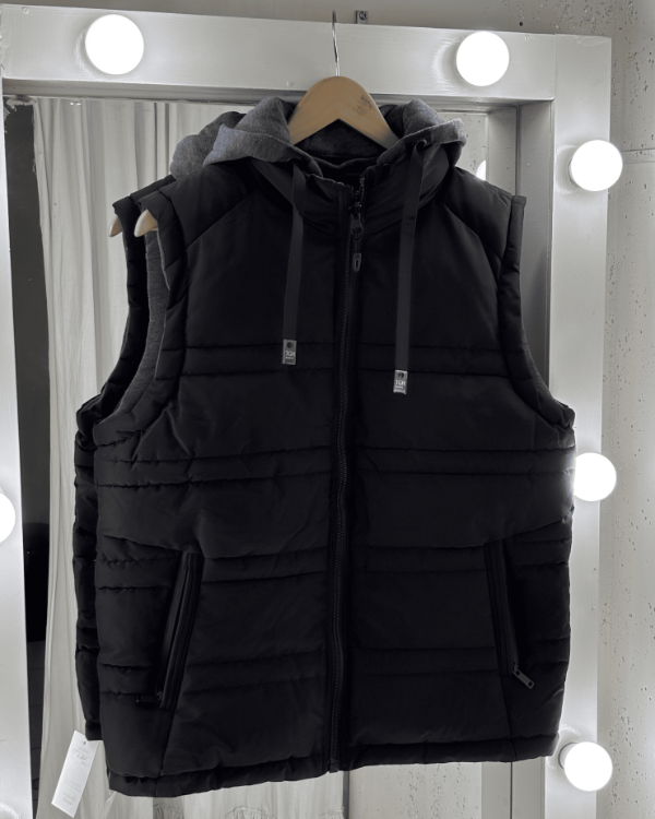 Producto - Chaleco Reversible con Capucha