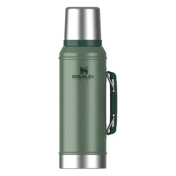Producto - Termo Stanley 950 mL con manija verde.