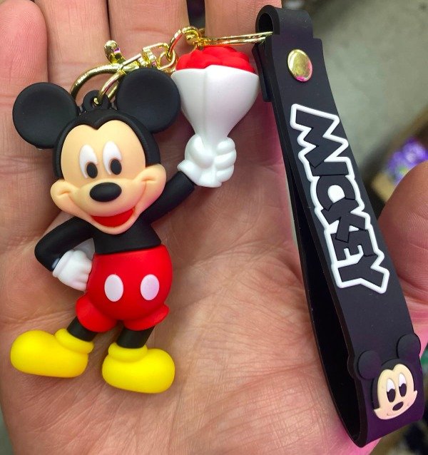 Producto - DISNEY - MICKEY CON RAMO DE ROSAS