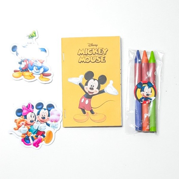Producto - libro con crayones Mickey
