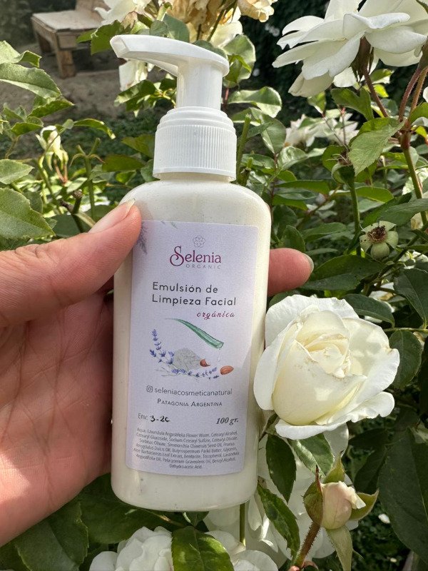 Producto - Emulsion de limpieza facial