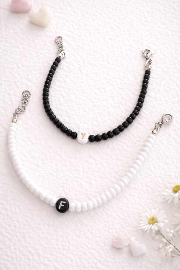 Producto - Pulseras para compartir con inicial - Personalizables