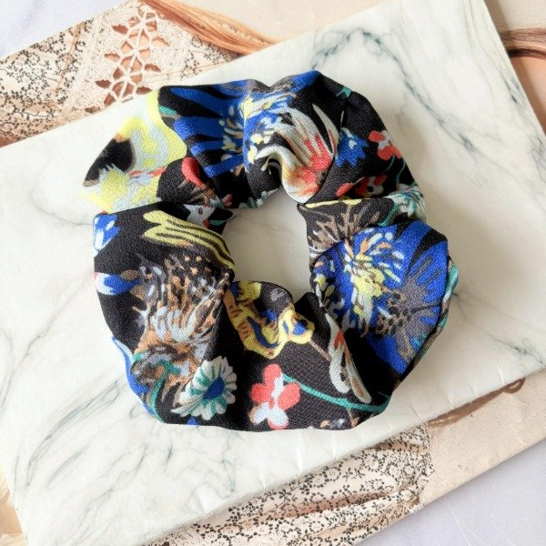 Producto - Scrunchie Flowers Bloom
