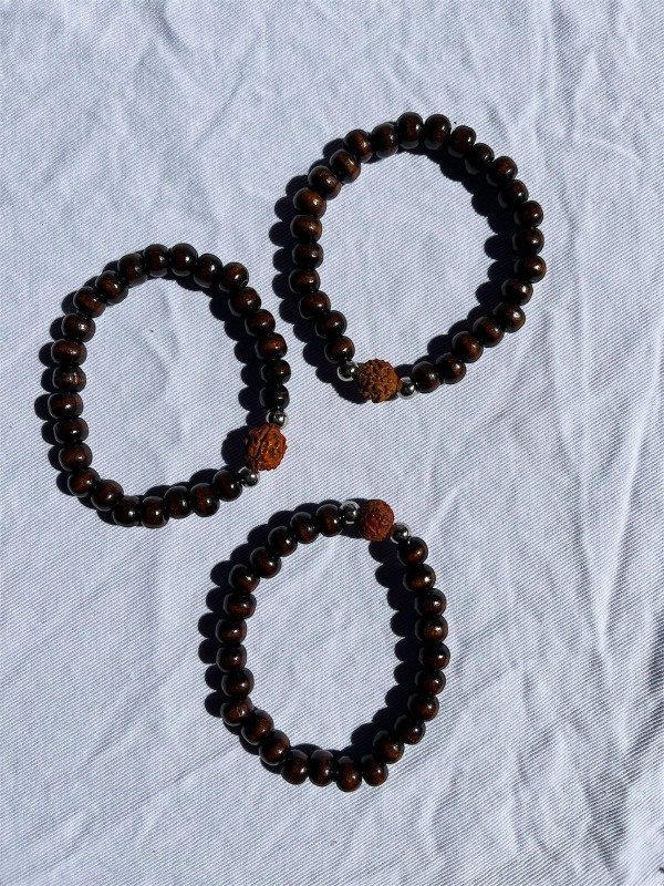 Producto - PULSERA DE MADERA RUDRAKSHA