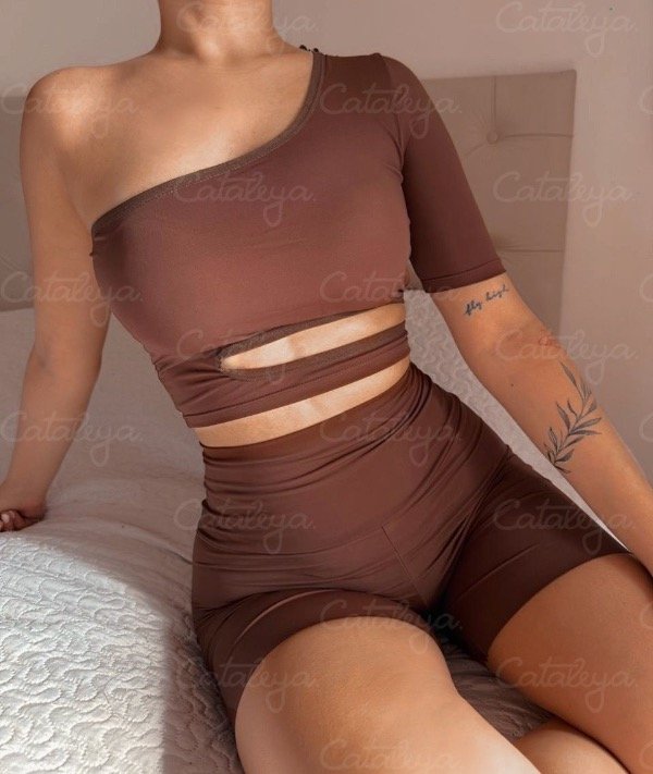 Producto - Conjunto sin frunce modelo 2