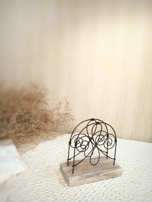 Producto - Servilletero de pie con base de madera