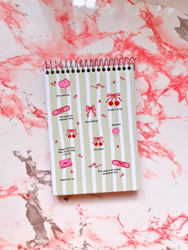 Producto - LIBRETA A6 HOJAS LISAS CHERRY VERDE
