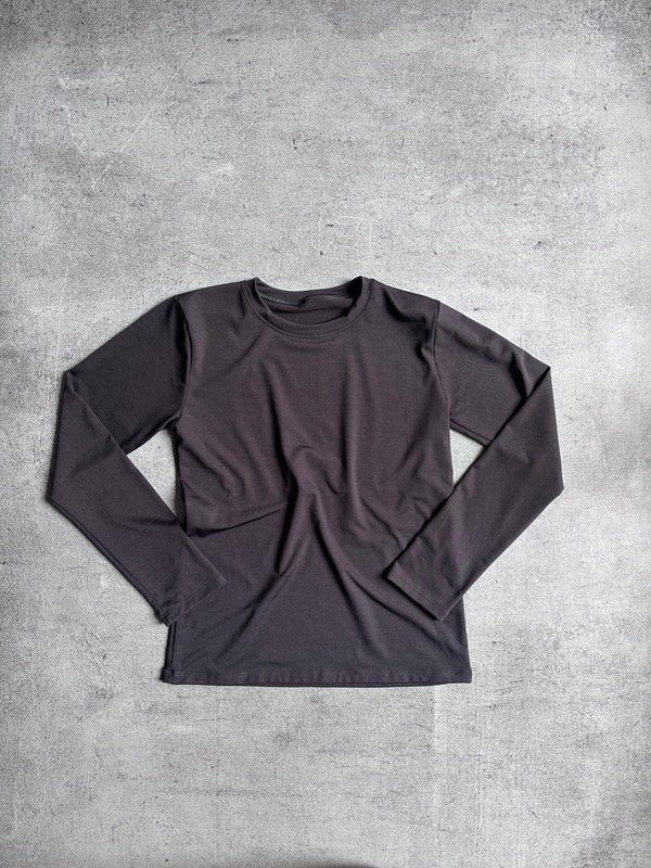 Producto - Remera termica gris