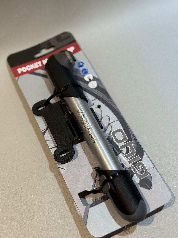 Producto - Inflador Telescópico GIYO