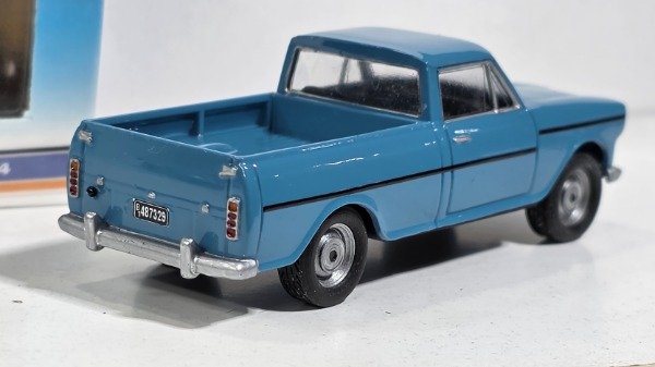 Producto - RASTROJERO celeste 1/64 - 2