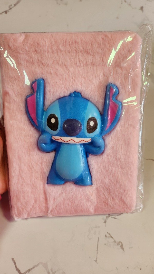 Producto - Cuaderno Peludo con Squeshy Stitch