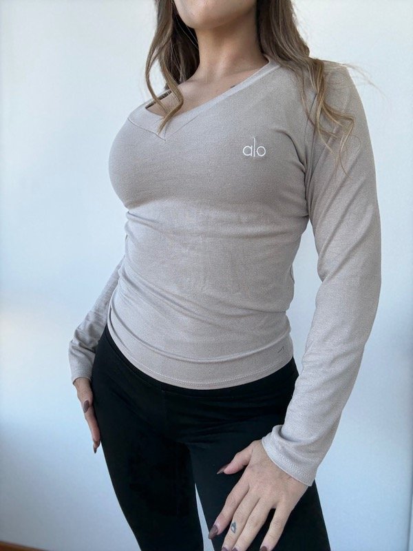 Producto - Remera Escote en V