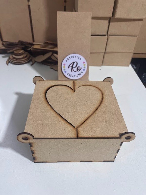 Producto - CAJA C/TAPA CORAZON