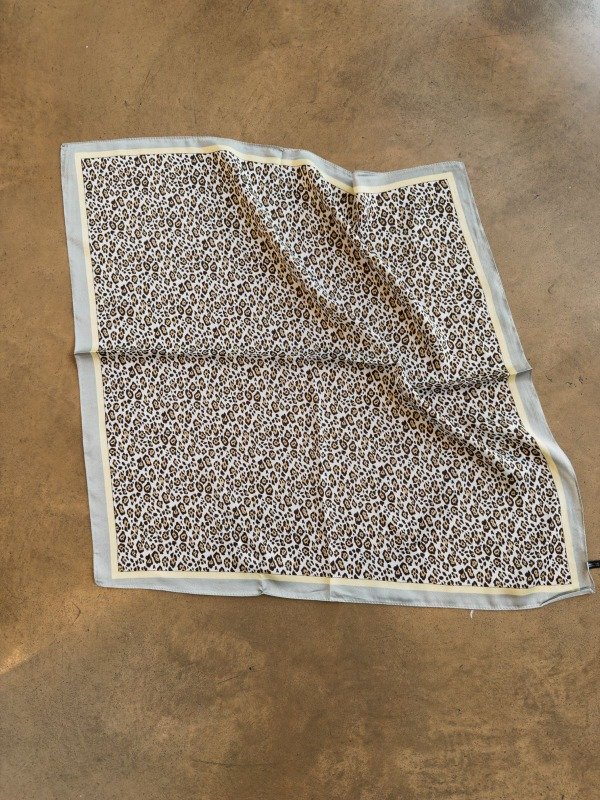Producto - PAÑUELO SAFARI - M