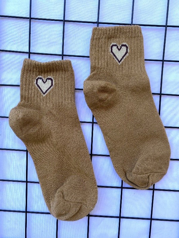 Producto - Tennis beige corazón
