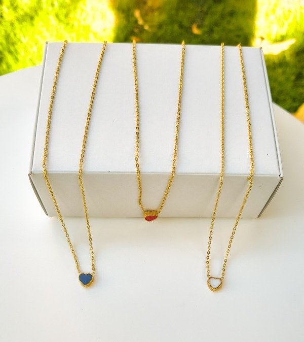 Producto - Cadenita Love dorada A.D.