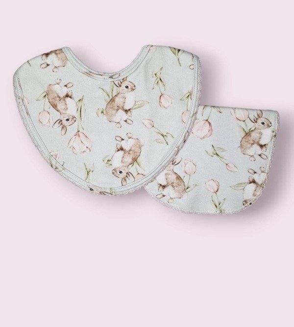Producto - Set babero- babita conejas aqua