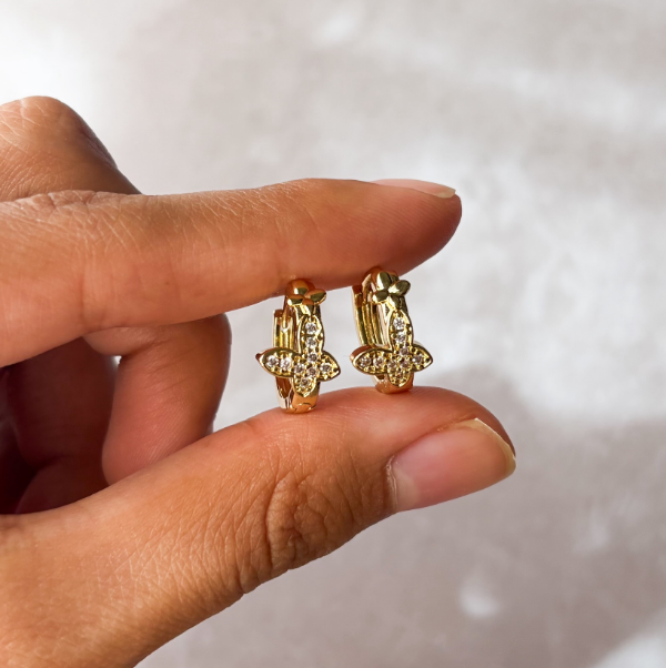 Producto - Argollas mariposa strass