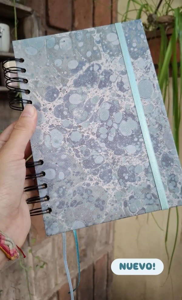Producto - Cuaderno anillado A5 "Linea Batik"