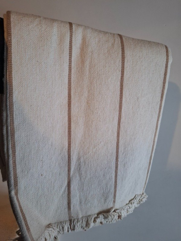 Producto - Manta telar 1.90x 1.50 línea marrón