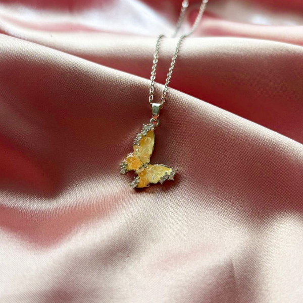 Producto - Collar mariposa piedras
