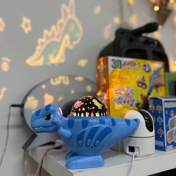 Producto - Velador Proyector Dinosaurio Led Usb XB-7706/0557 7755