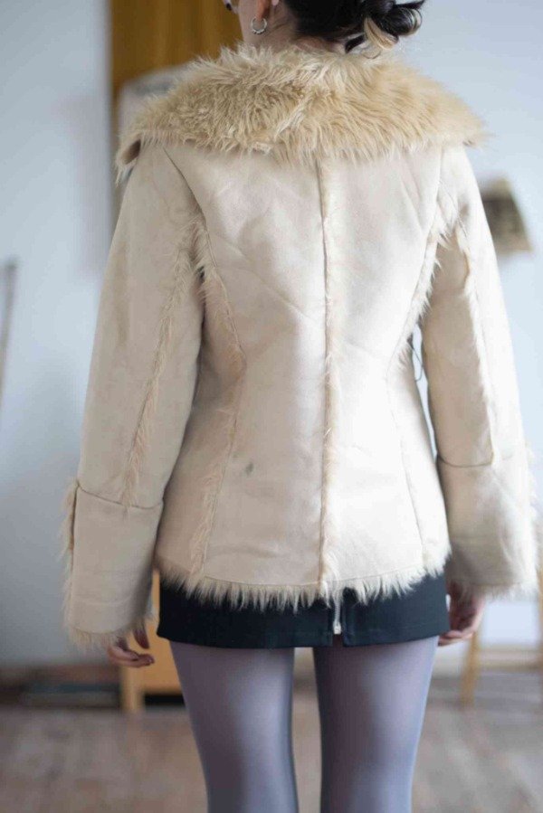 Producto - Chaqueta Fur Cru Talle:M- - 2