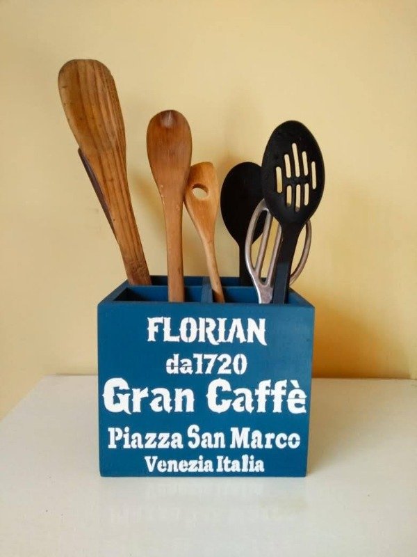 Producto - Cubiertero cuadrado manija ostra C63