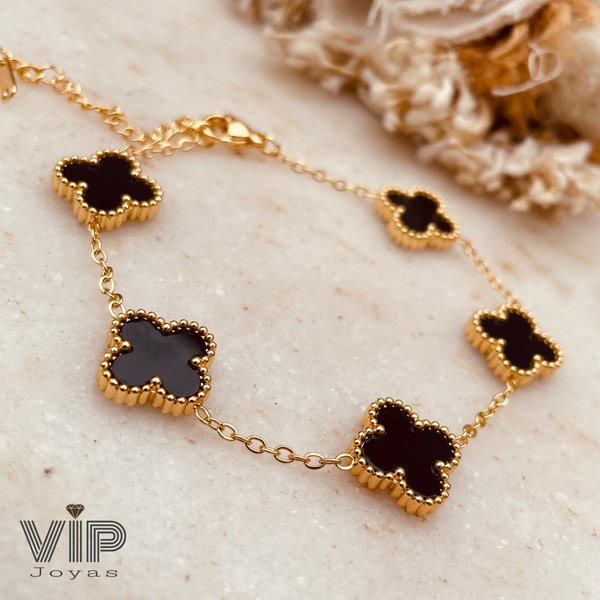 Producto - Pulsera Black Clover Acero Dorado