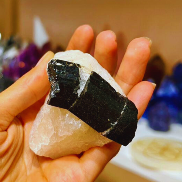 Producto - Turmalina negra en matriz de cuarzo 03