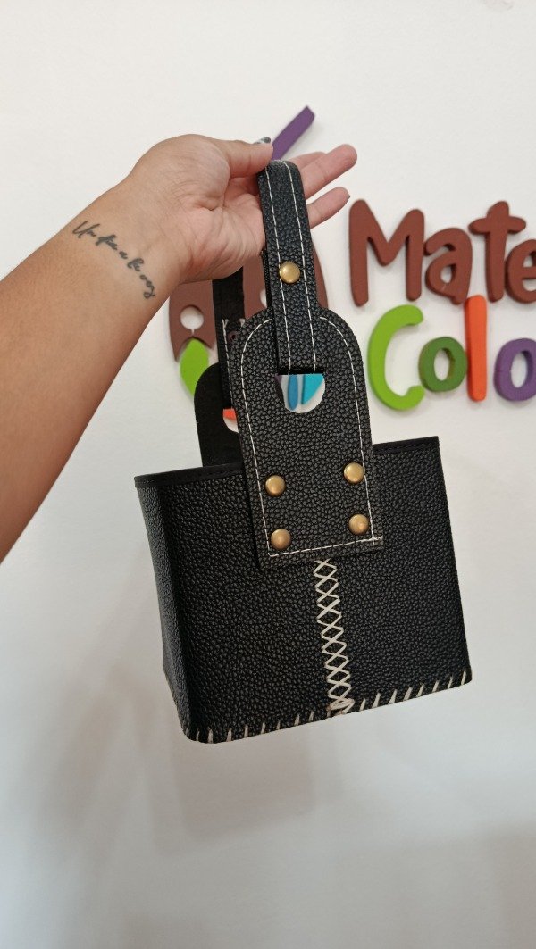 Producto - Canasta matera cuerina con división