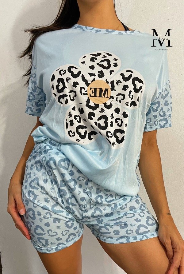 Producto - Pijama 3 piezas Florci