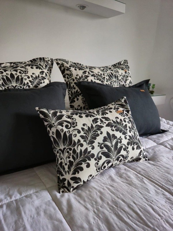 Producto - Combo x5 Almohadones - Negro Arabesco / Negro