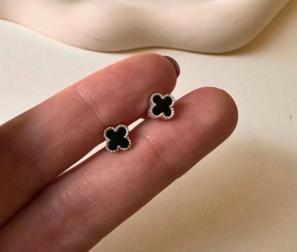 Producto - Aros mini cleef negro