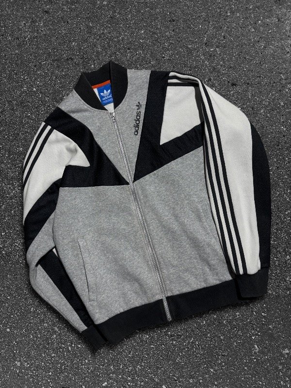 Producto - ADIDAS ORIGINALS VINTAGE TT OG