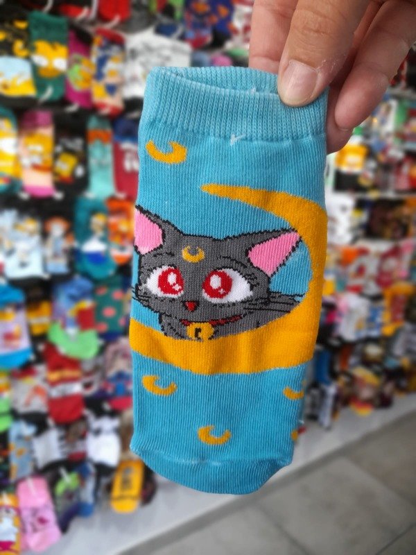 Producto - Soquete Adulto Sailor Moon Luna Sobre Luna Amarilla