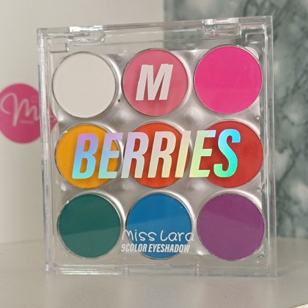 Producto - Paleta de sombras matte Miss Lara