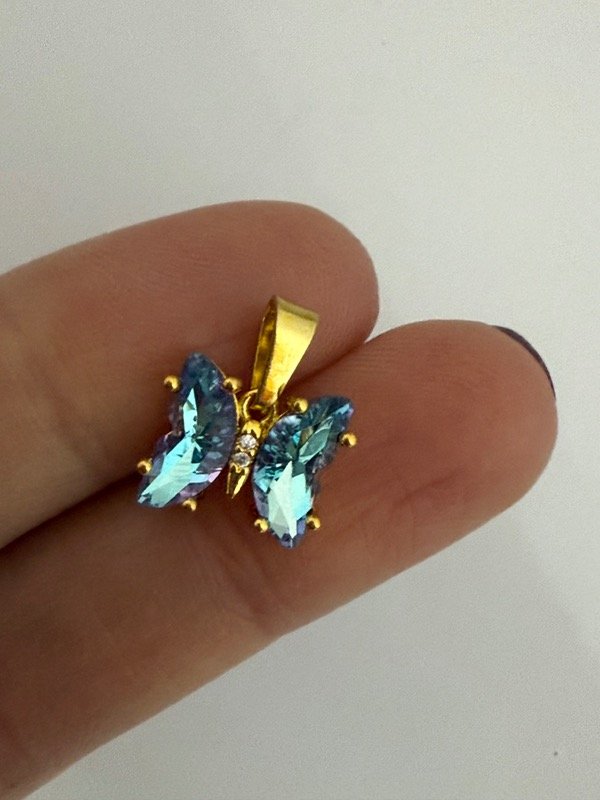 Producto - DD69 Dije mariposa celeste acero dorado 1 cm