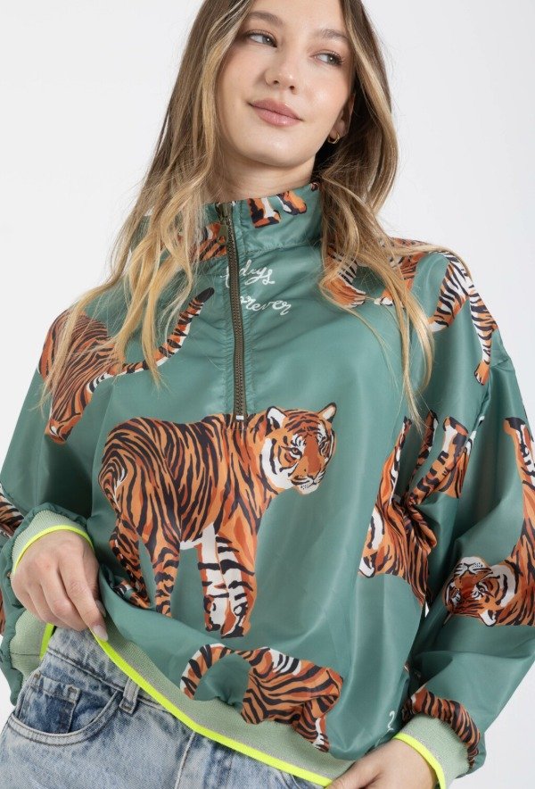 Producto - Buzo rompeviento impermeable 2